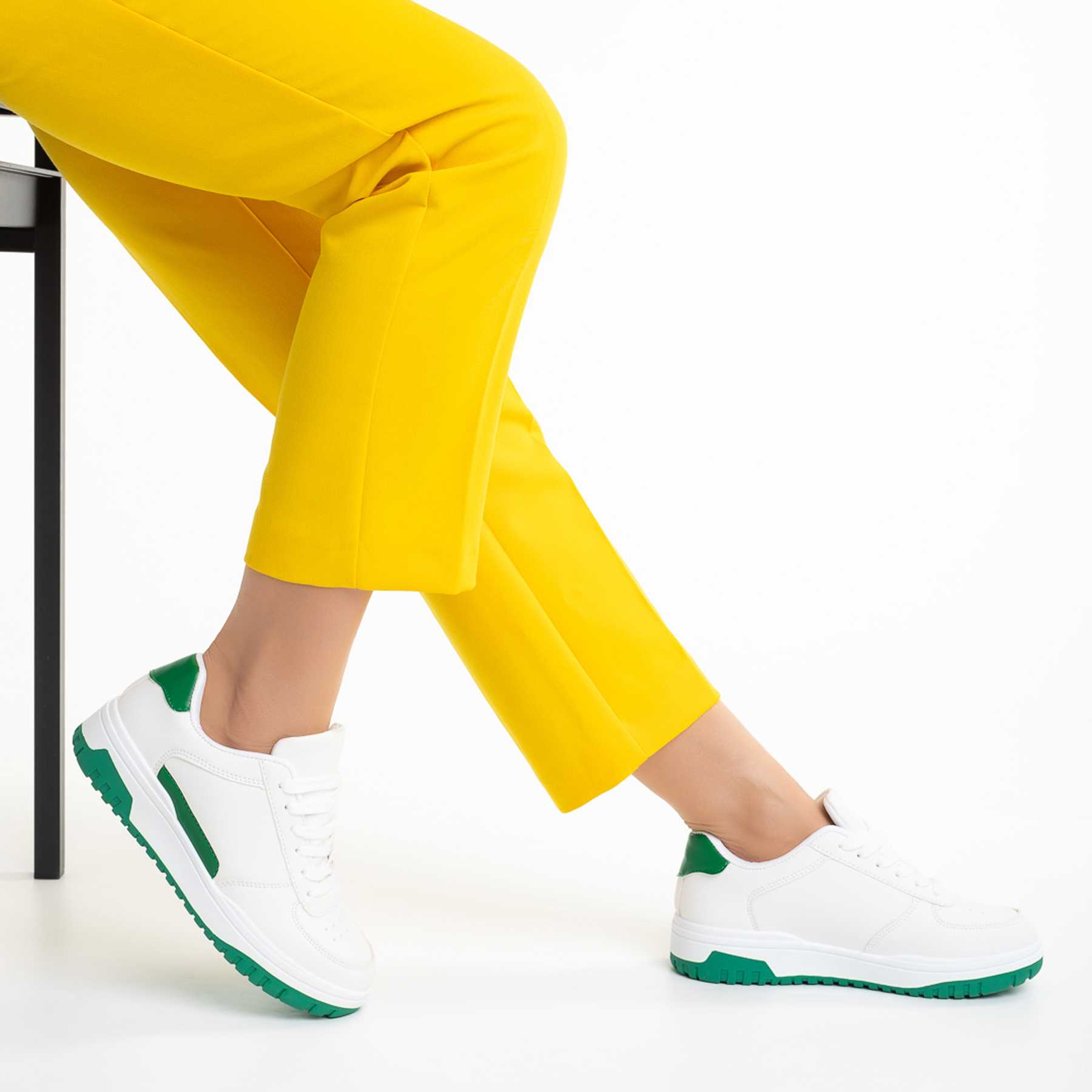 Pantofi sport dama albi cu verde din piele ecologica Kendria