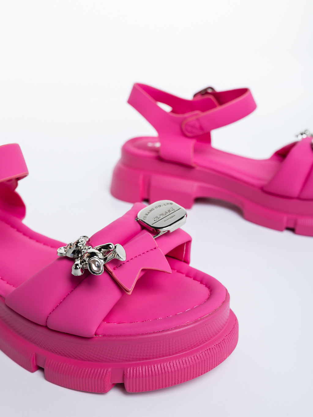 Sandale dama fucsia din piele ecologica Hanada, 6 - Kalapod.net Sandale dama fucsia din piele ecologica Hanada, 6 - Kalapod.net