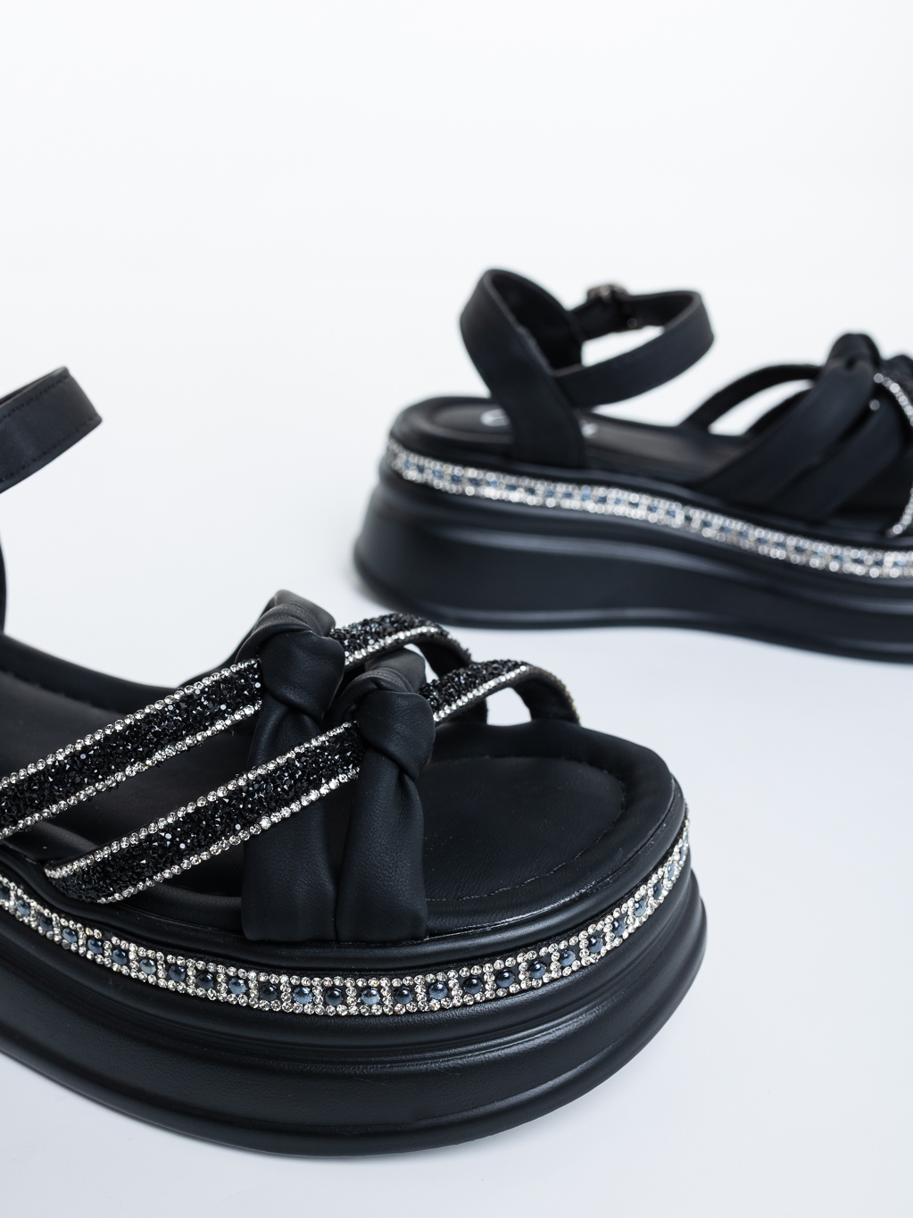 Sandale dama cu platforma negre din piele ecologica Asara, 6 - Kalapod.net Sandale dama cu platforma negre din piele ecologica Asara, 6 - Kalapod.net