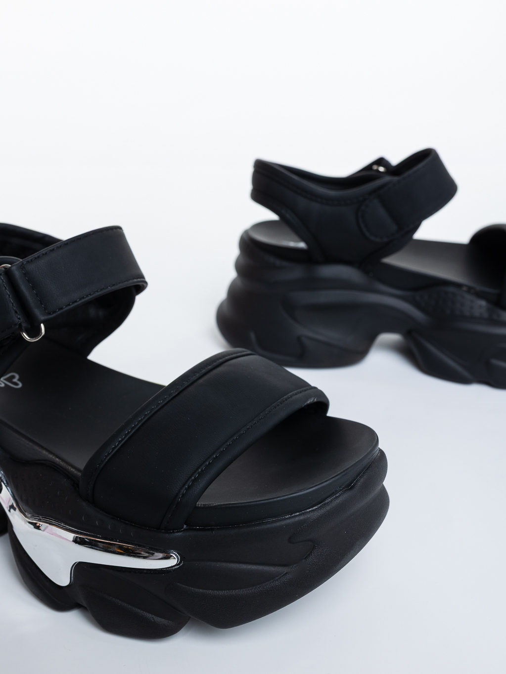 Sandale dama cu platforma negre din piele ecologica Nehana, 6 - Kalapod.net Sandale dama cu platforma negre din piele ecologica Nehana, 6 - Kalapod.net