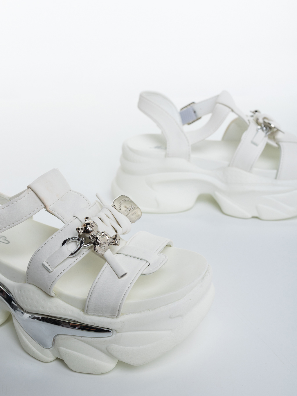 Sandale dama cu platforma albe din piele ecologica Hanava, 6 - Kalapod.net Sandale dama cu platforma albe din piele ecologica Hanava, 6 - Kalapod.net