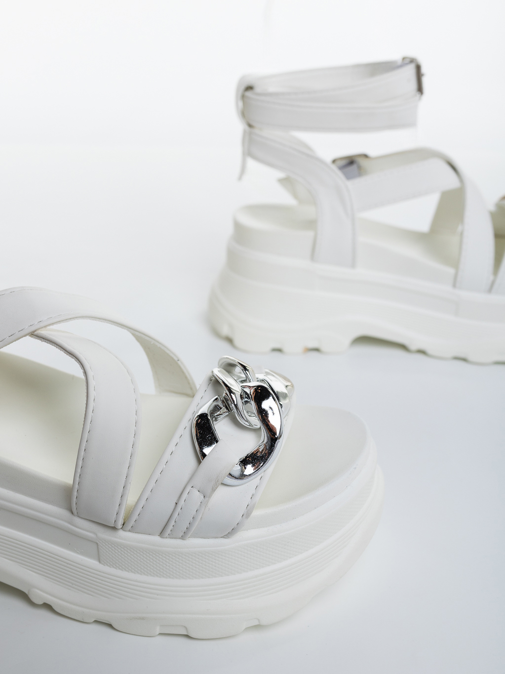 Sandale dama cu platforma albe din piele ecologica Zenhana, 6 - Kalapod.net Sandale dama cu platforma albe din piele ecologica Zenhana, 6 - Kalapod.net