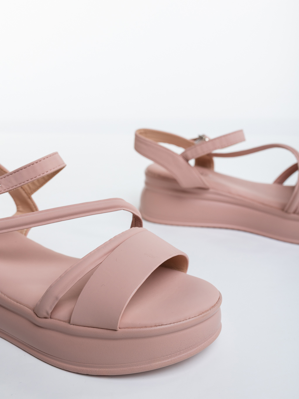 Sandale dama cu platforma roz din piele ecologica Padana, 6 - Kalapod.net Sandale dama cu platforma roz din piele ecologica Padana, 6 - Kalapod.net