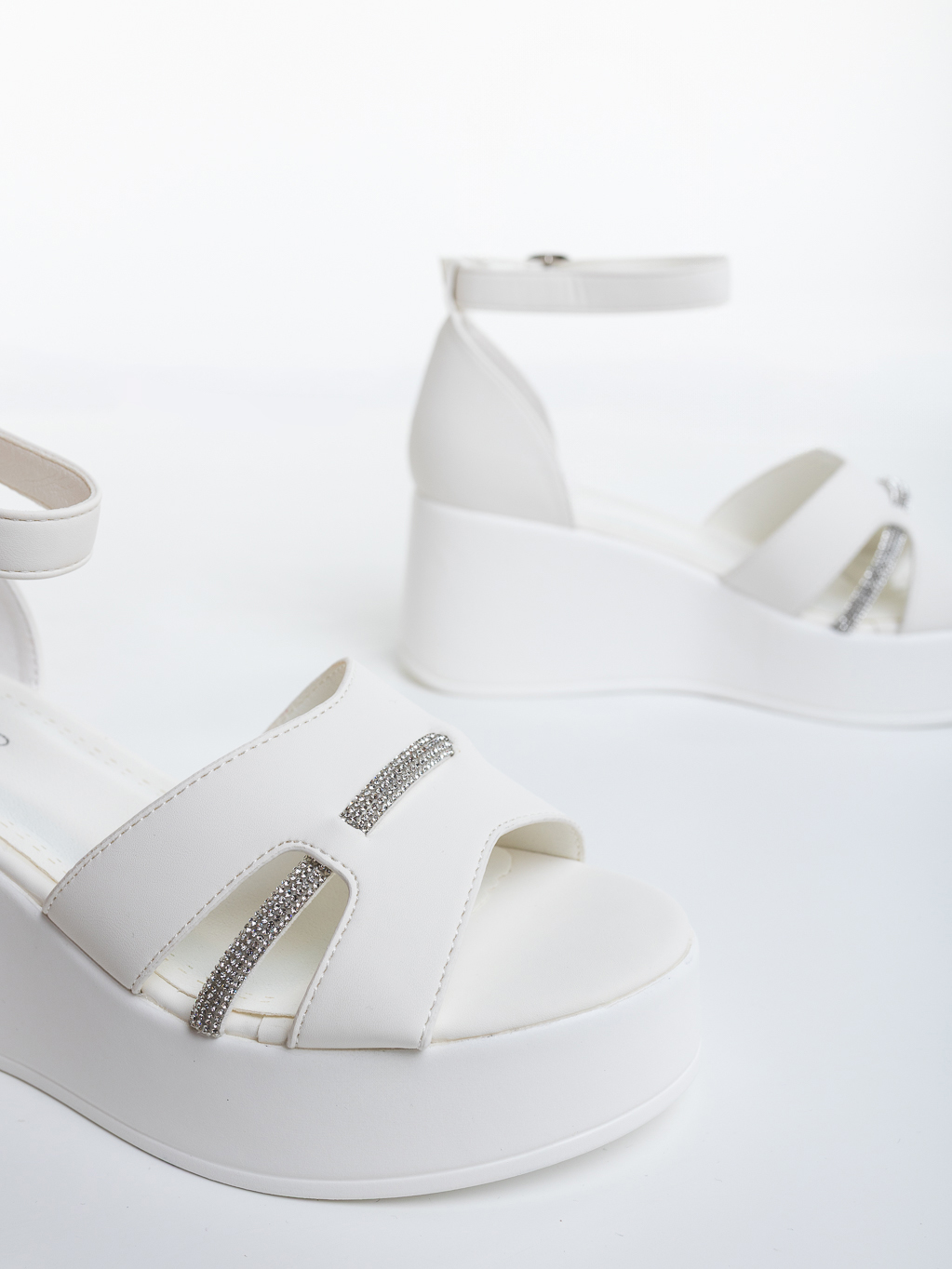 Sandale dama cu platforma albe din piele ecologica Helara, 6 - Kalapod.net Sandale dama cu platforma albe din piele ecologica Helara, 6 - Kalapod.net