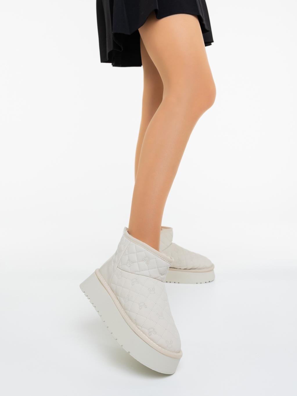 Ghete dama bej deschis din material sintetic Carama - Kalapod.net Ghete dama bej deschis din material sintetic Carama - Kalapod.net