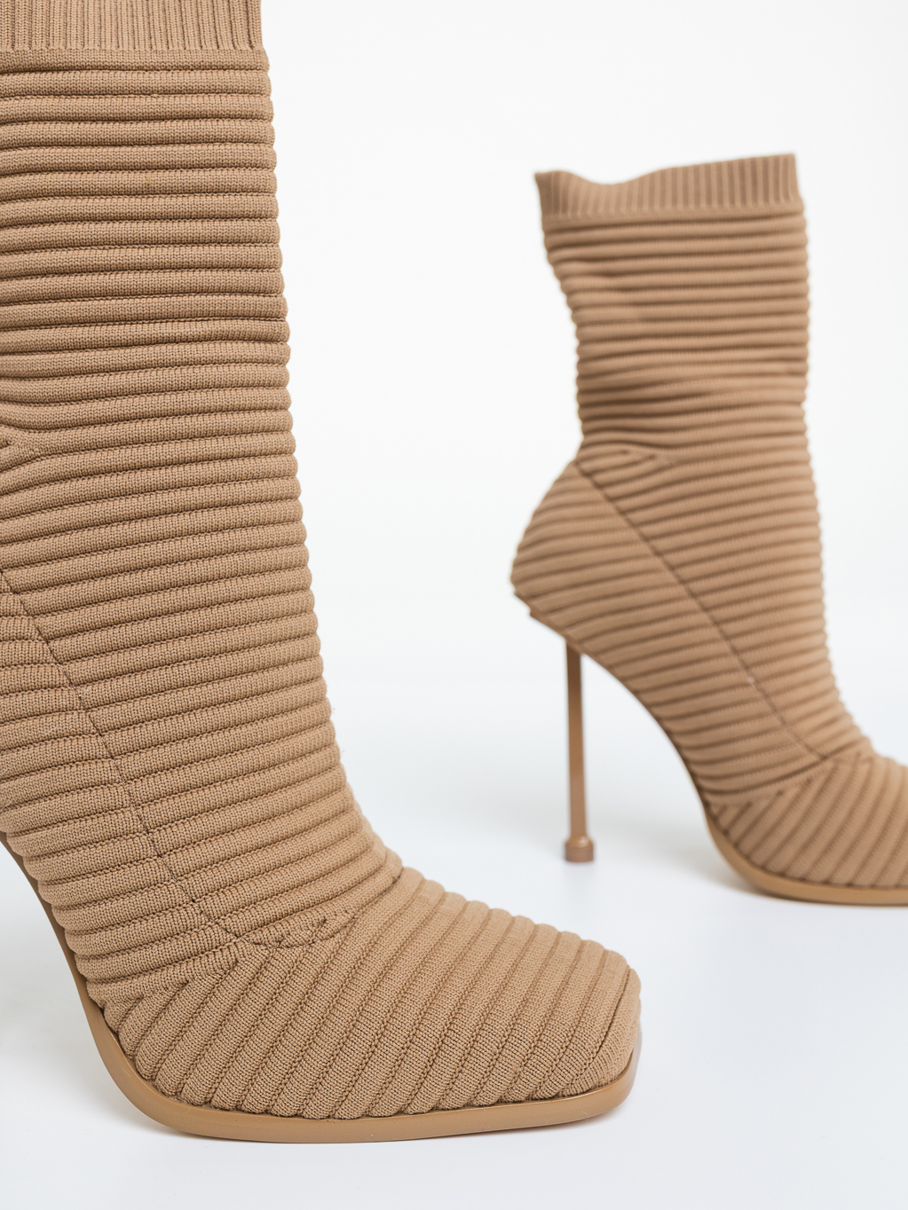 Botine dama cu toc bej inchis din material textil Maira, 6 - Kalapod.net Botine dama cu toc bej inchis din material textil Maira, 6 - Kalapod.net