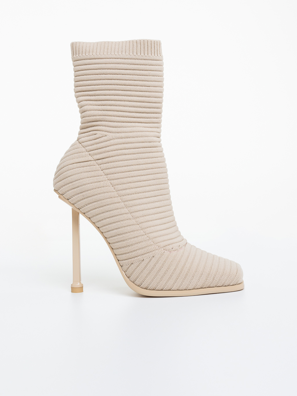 Botine dama cu toc bej deschis din material textil Maira, 5 - Kalapod.net Botine dama cu toc bej deschis din material textil Maira, 5 - Kalapod.net