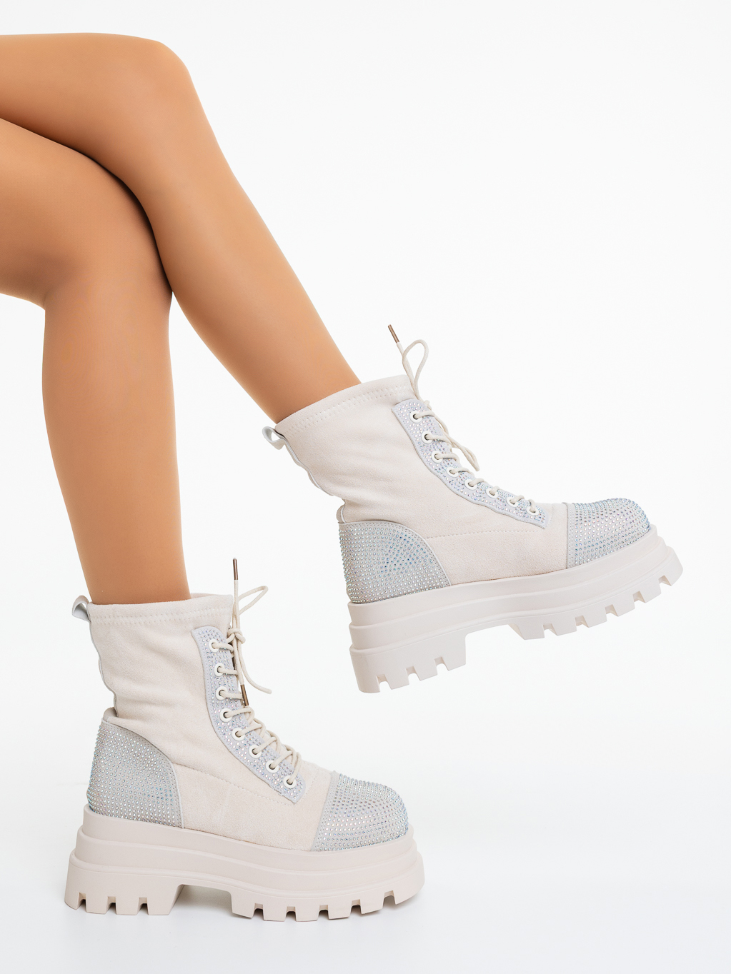 Ghete dama cu platforma bej deschis din material textil Iraja - Kalapod.net Ghete dama cu platforma bej deschis din material textil Iraja - Kalapod.net