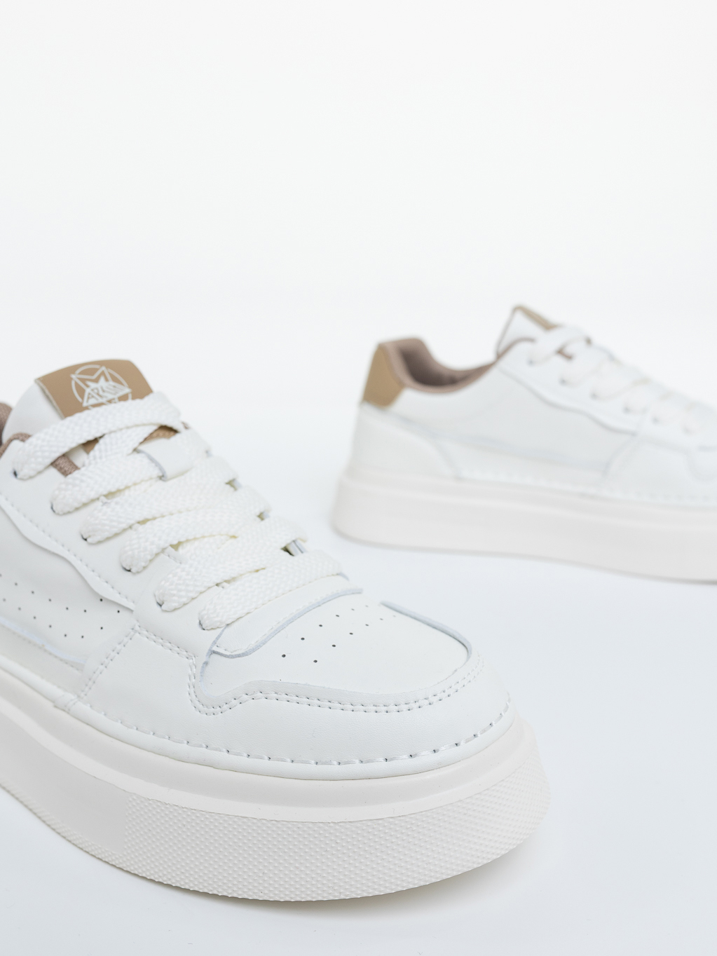 Pantofi sport barbati albi cu bej din piele ecologica Zeke, 4 - Kalapod.net Pantofi sport barbati albi cu bej din piele ecologica Zeke, 4 - Kalapod.net