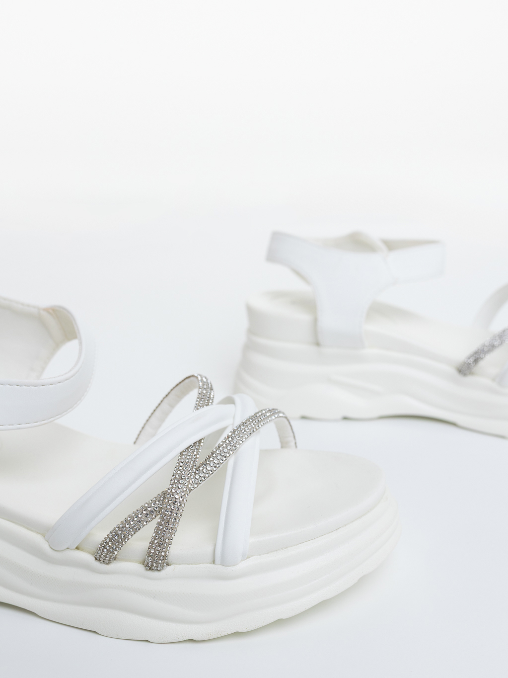 Sandale dama  cu platforma albe din piele ecologica Adasa, 6 - Kalapod.net Sandale dama  cu platforma albe din piele ecologica Adasa, 6 - Kalapod.net