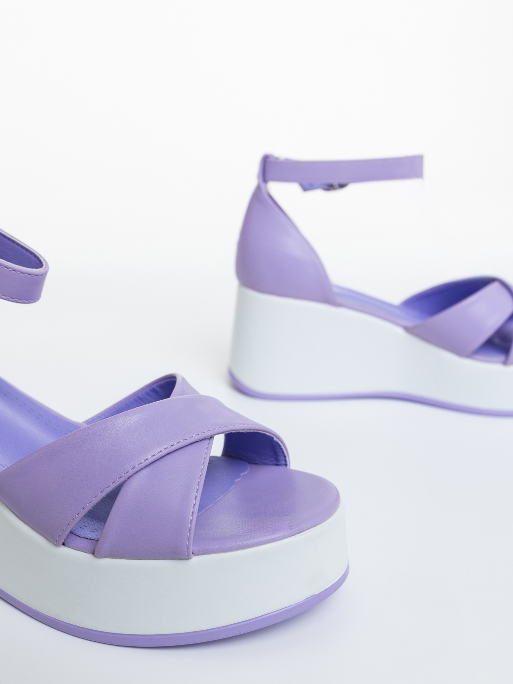 Sandale dama cu platforma mov din piele ecologica Pandara, 6 - Kalapod.net Sandale dama cu platforma mov din piele ecologica Pandara, 6 - Kalapod.net