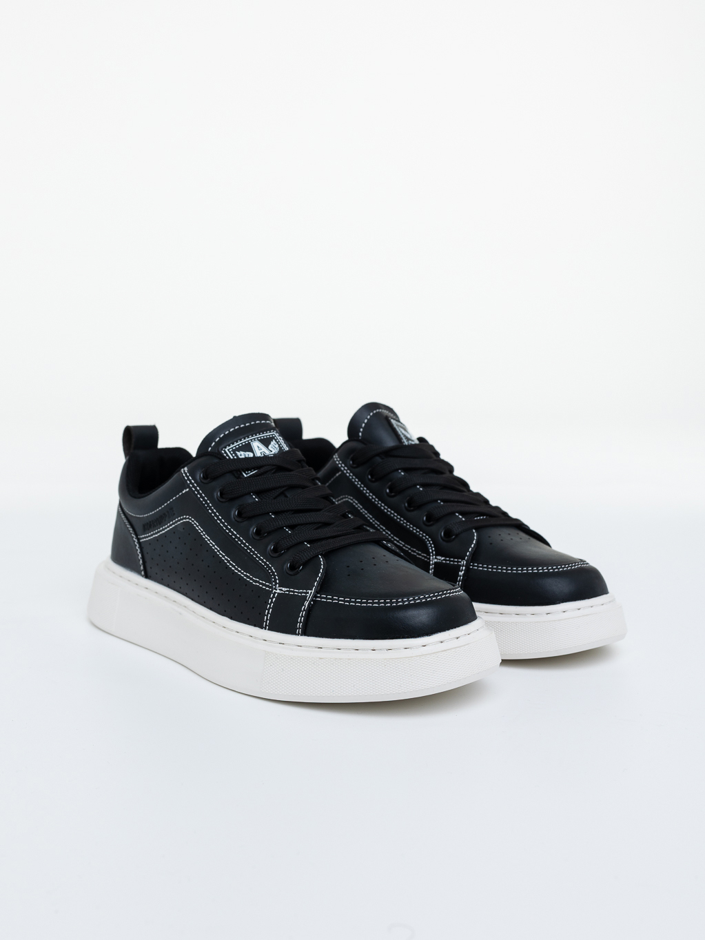 Pantofi sport barbati negri cu alb din piele ecologica Marston - Kalapod.net Pantofi sport barbati negri cu alb din piele ecologica Marston - Kalapod.net