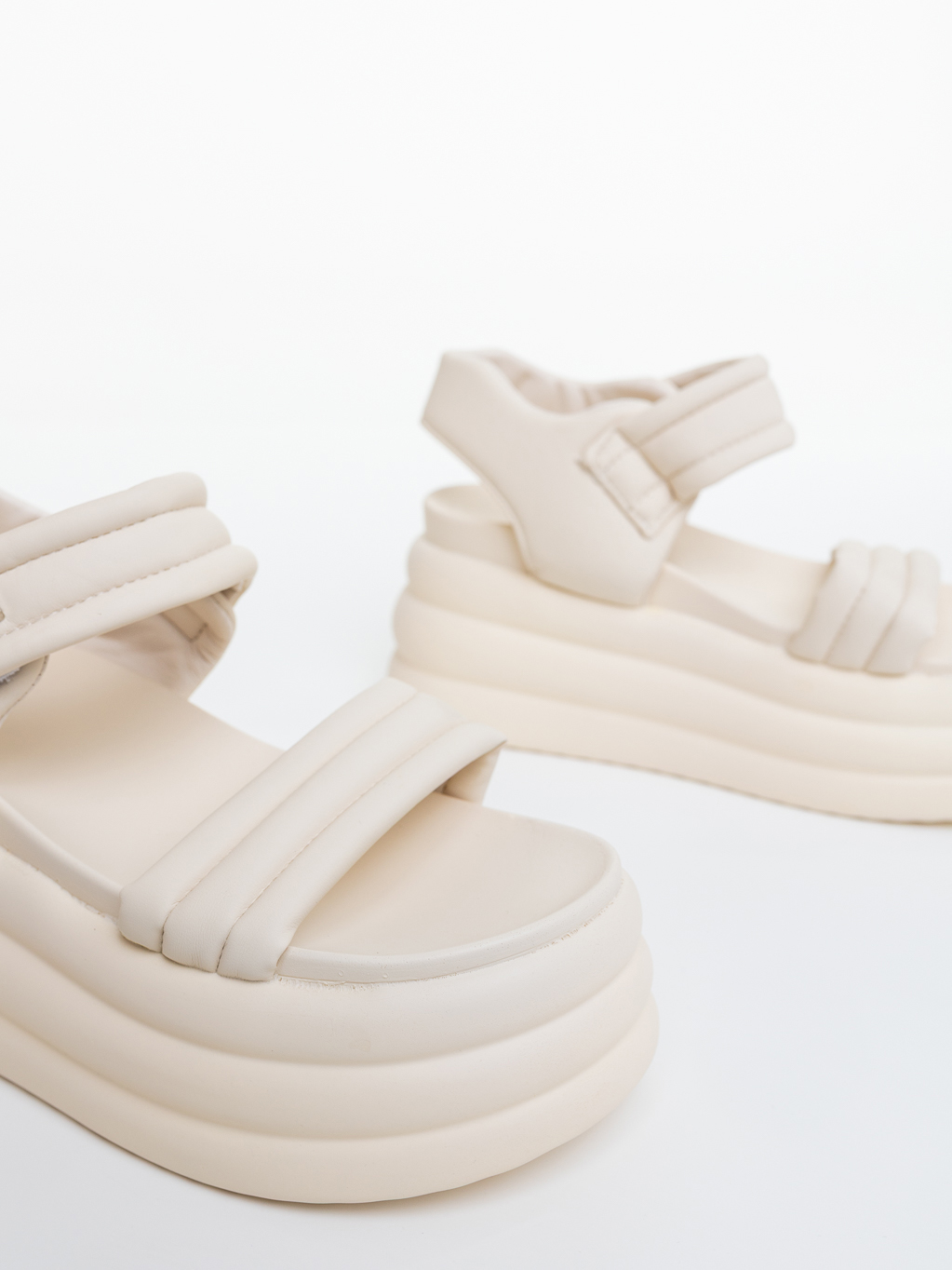 Sandale dama cu platforma bej din piele ecologica Zyla, 6 - Kalapod.net Sandale dama cu platforma bej din piele ecologica Zyla, 6 - Kalapod.net