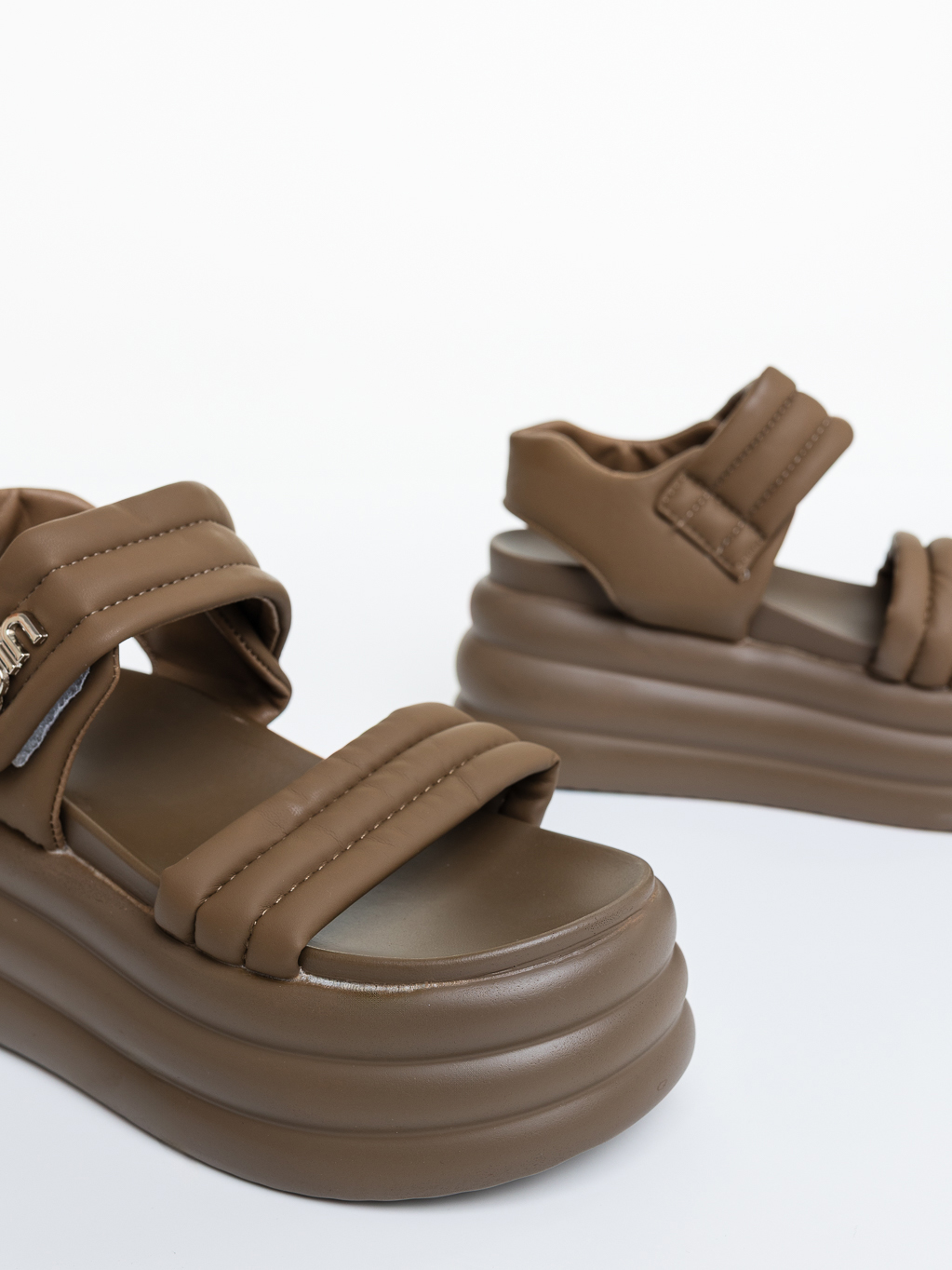 Sandale dama cu platforma maro din piele ecologica Zyla, 6 - Kalapod.net Sandale dama cu platforma maro din piele ecologica Zyla, 6 - Kalapod.net