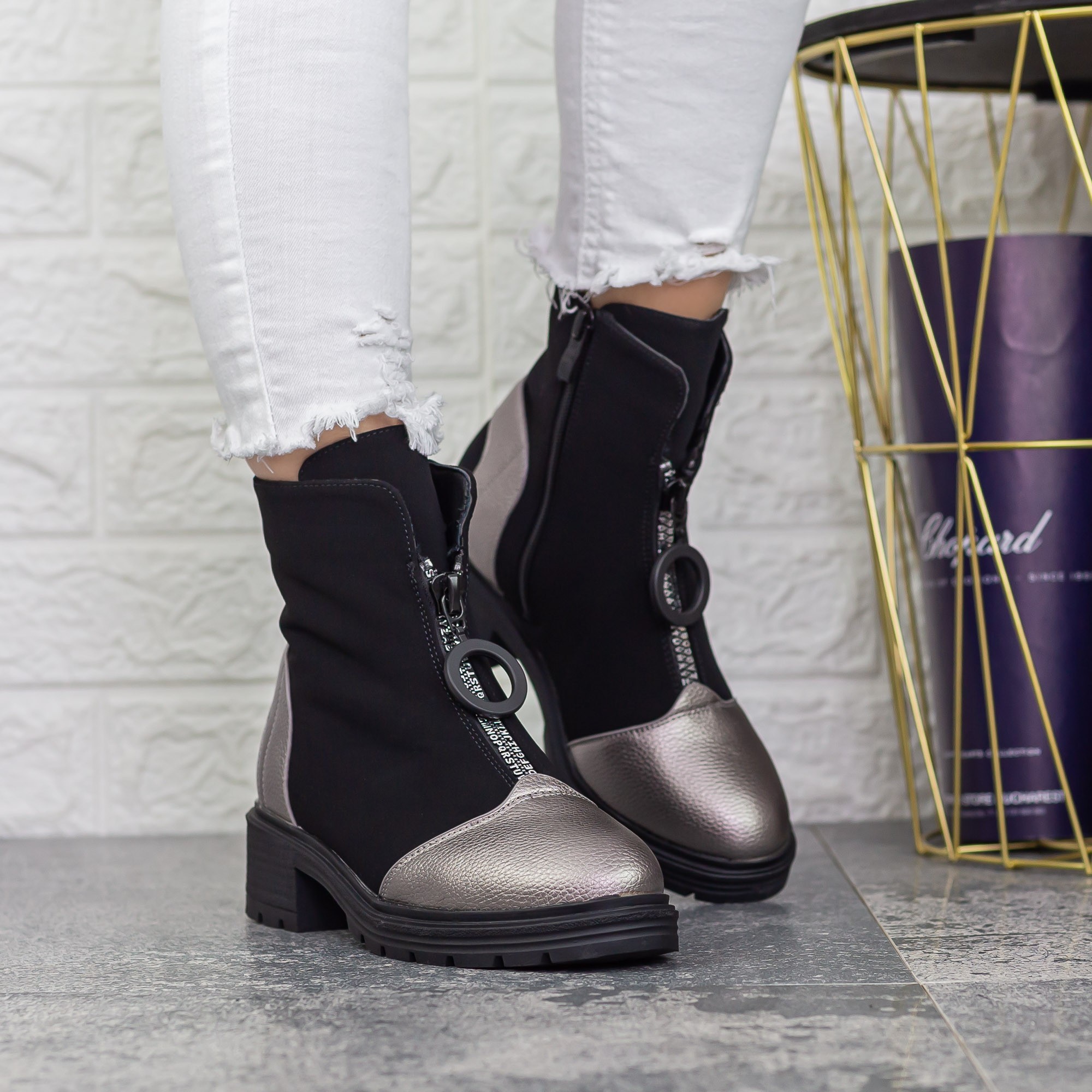 Ghete dama negre cu gri din piele ecologica Itzyana, 4 - Kalapod.net Ghete dama negre cu gri din piele ecologica Itzyana, 4 - Kalapod.net