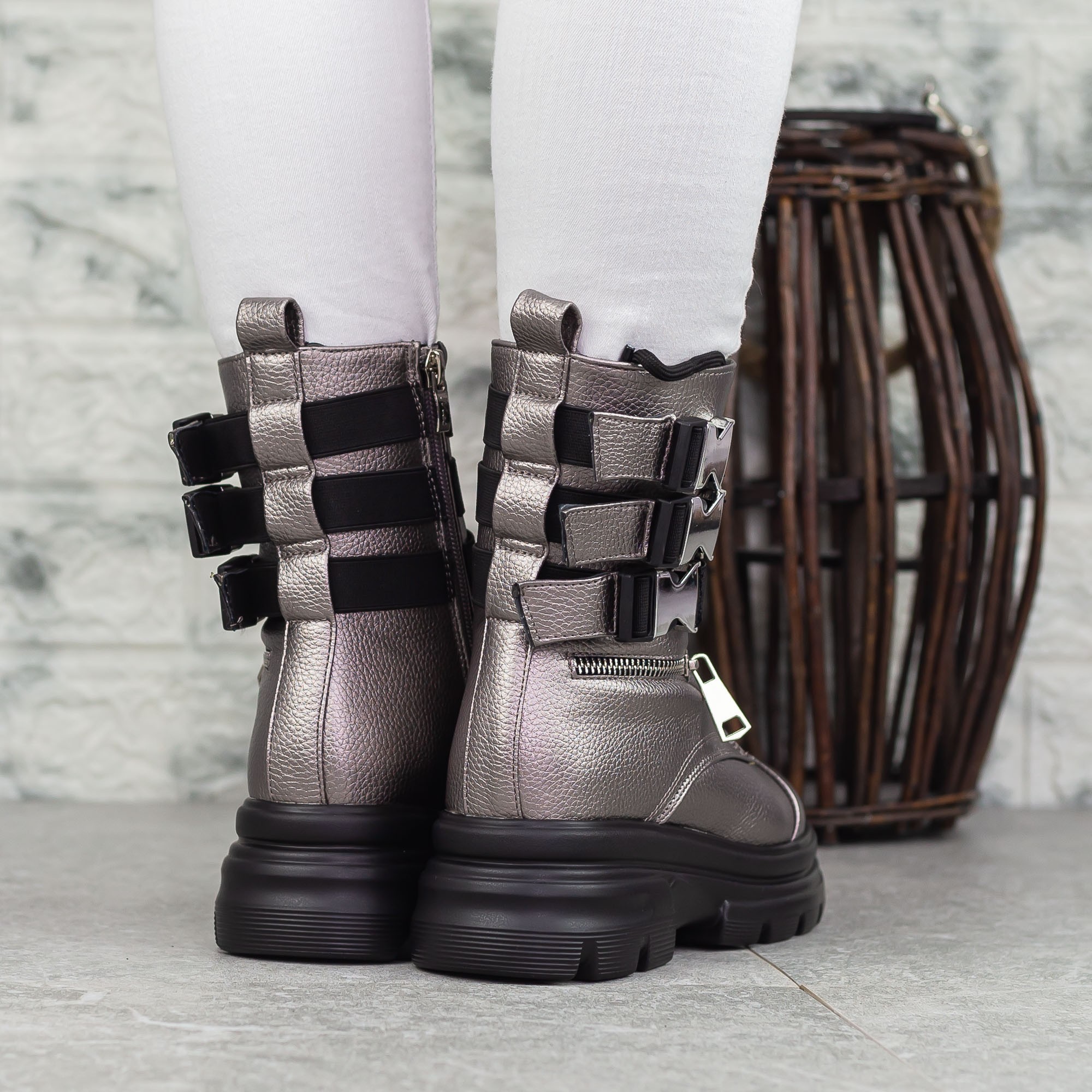 Ghete dama gri din piele ecologica Nuera, 5 - Kalapod.net Ghete dama gri din piele ecologica Nuera, 5 - Kalapod.net