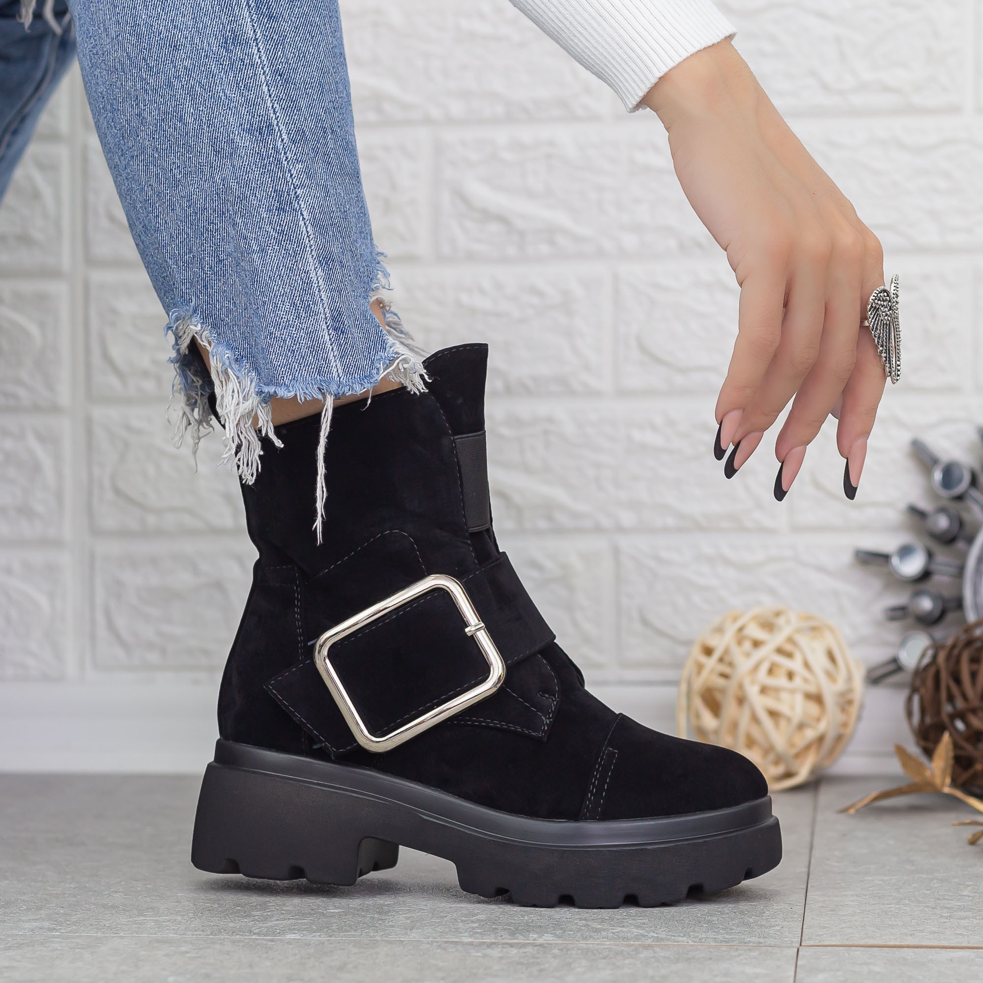 Ghete dama cu platforma negre din material textil Rudie, 3 - Kalapod.net Ghete dama cu platforma negre din material textil Rudie, 3 - Kalapod.net