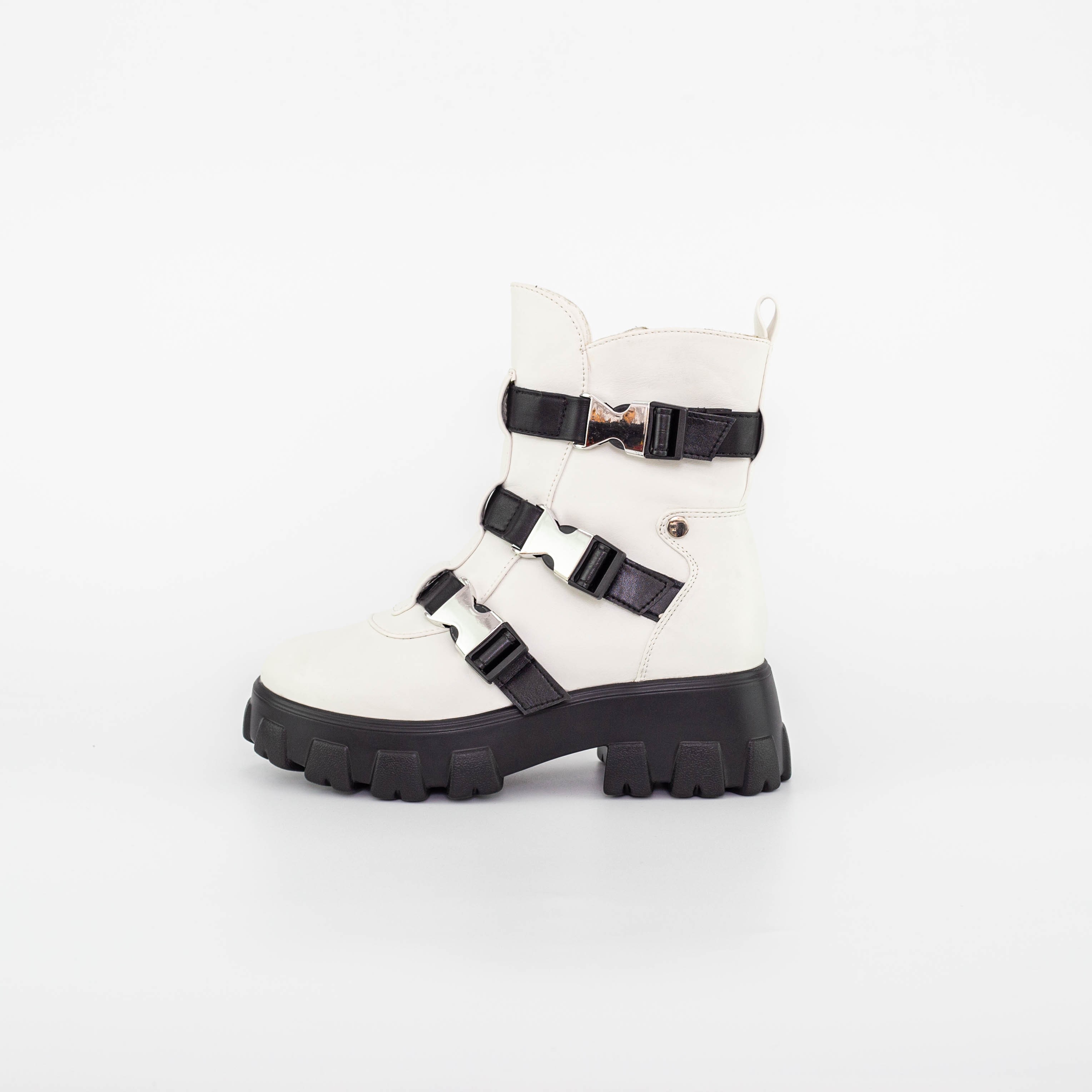 Ghete dama alb cu negru din piele ecologica Tameka, 3 - Kalapod.net Ghete dama alb cu negru din piele ecologica Tameka, 3 - Kalapod.net