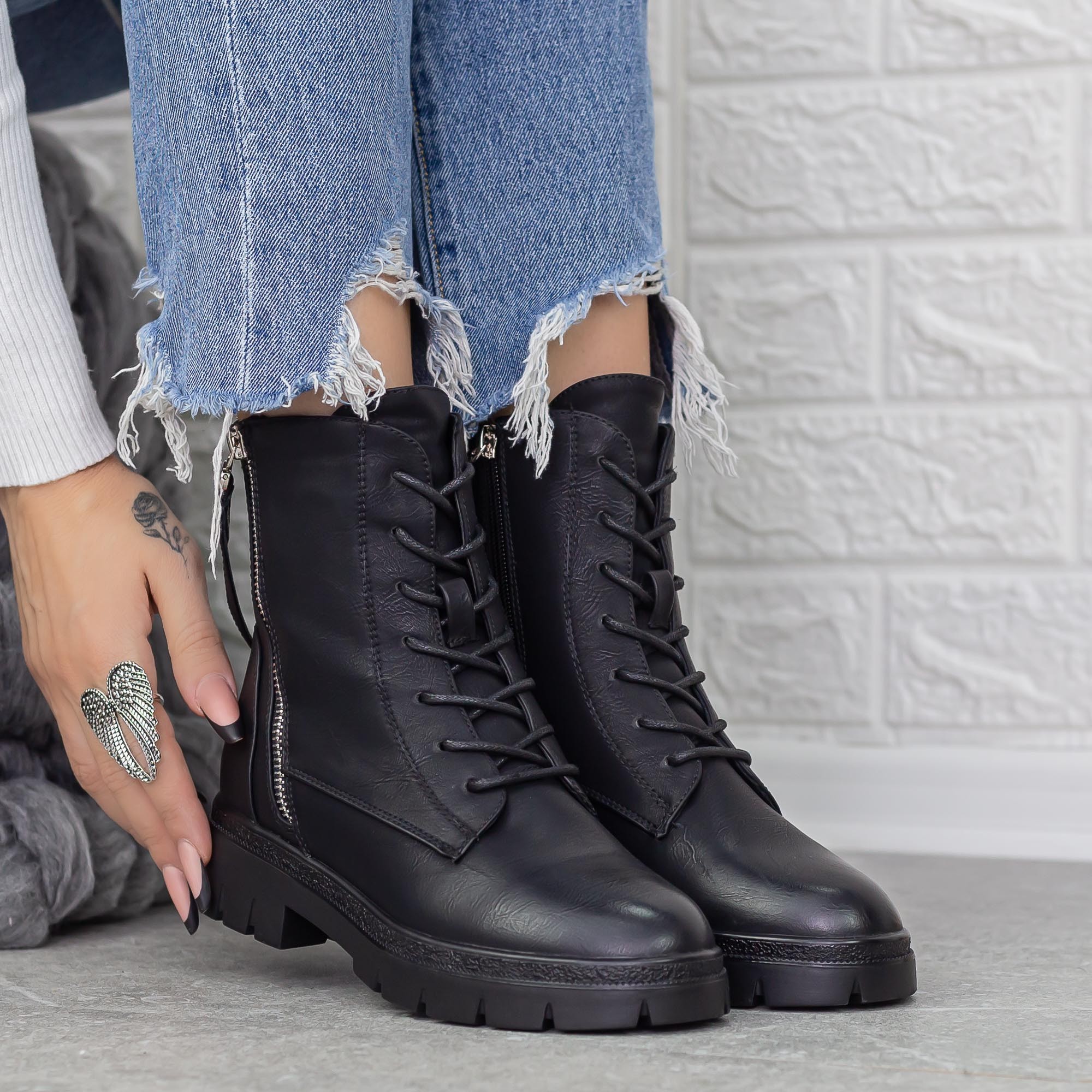 Ghete dama negre din piele ecologica Gisella, 2 - Kalapod.net Ghete dama negre din piele ecologica Gisella, 2 - Kalapod.net