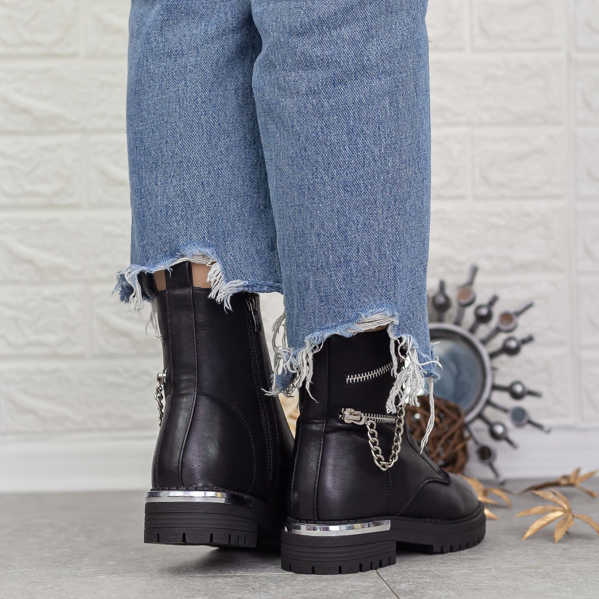 Ghete dama negre din piele ecologica Nathalie, 5 - Kalapod.net Ghete dama negre din piele ecologica Nathalie, 5 - Kalapod.net