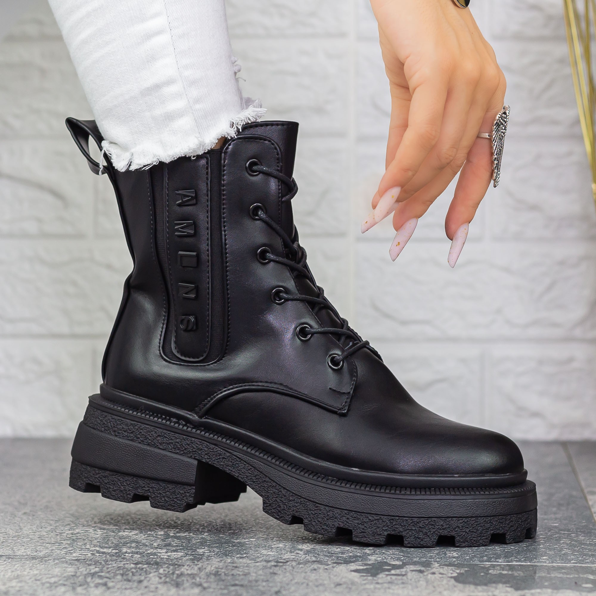 Ghete dama cu platforma negre din piele ecologica Minami, 2 - Kalapod.net Ghete dama cu platforma negre din piele ecologica Minami, 2 - Kalapod.net