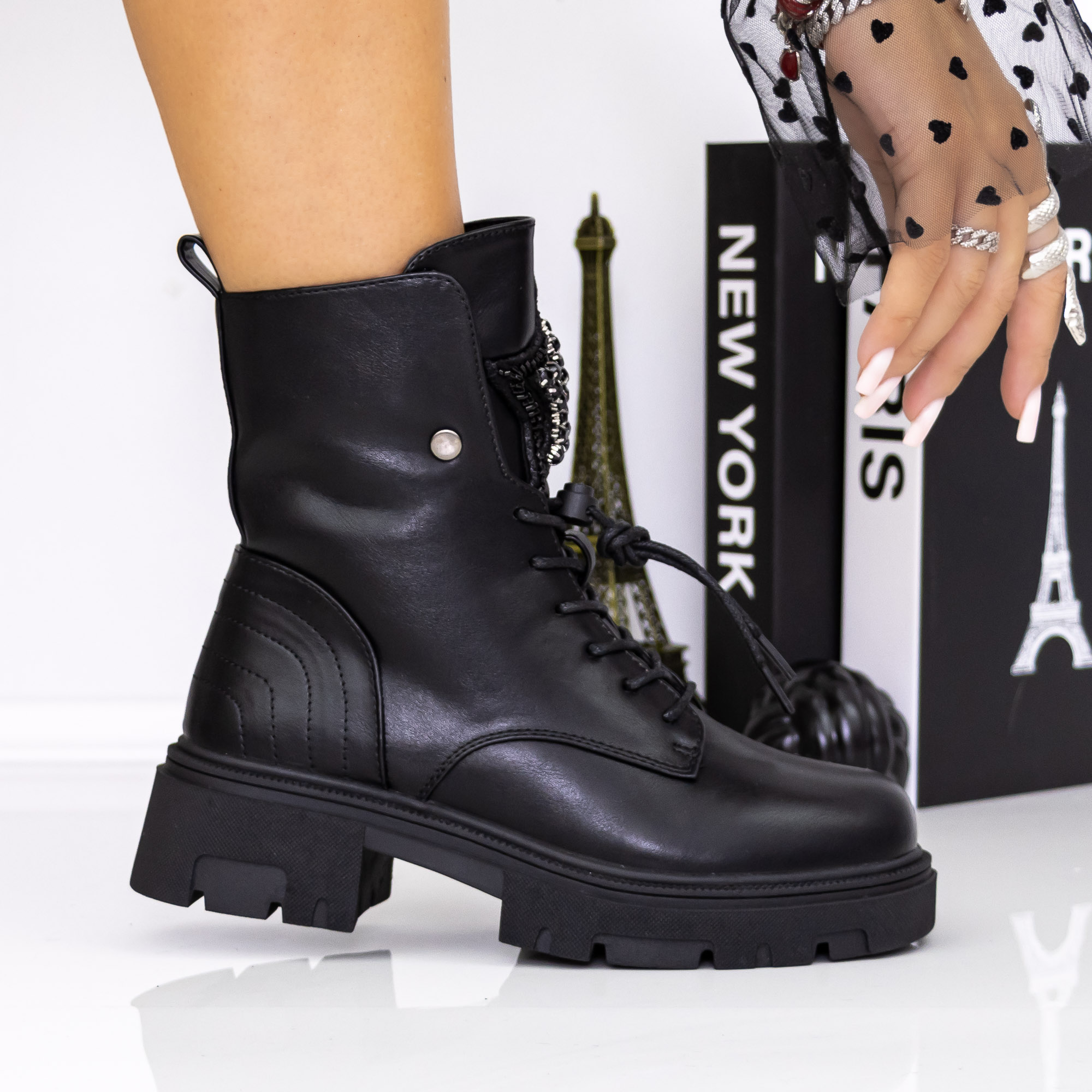 Ghete dama negre din piele ecologica Maisha, 2 - Kalapod.net Ghete dama negre din piele ecologica Maisha, 2 - Kalapod.net