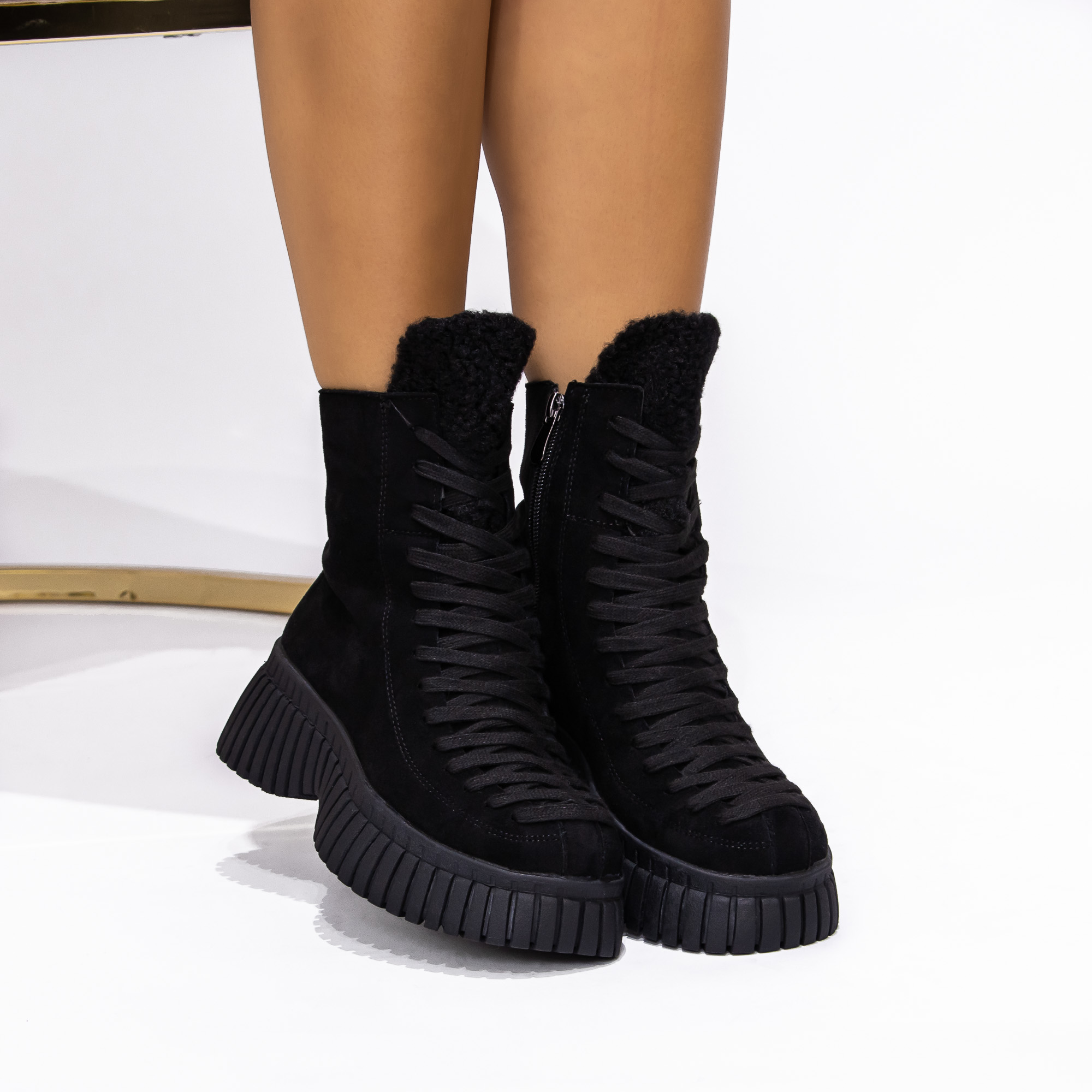 Ghete dama cu platforma negre din material textil Elisha - Kalapod.net Ghete dama cu platforma negre din material textil Elisha - Kalapod.net