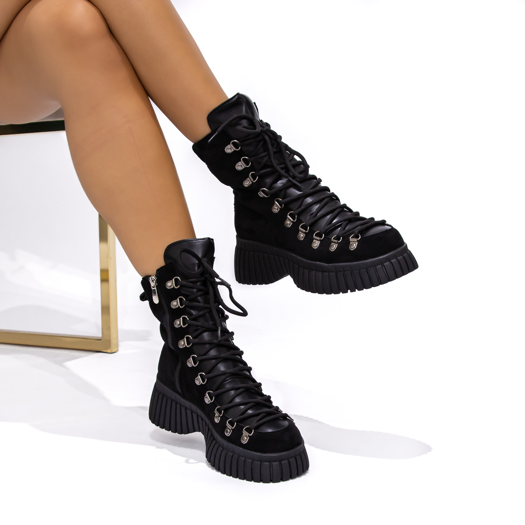 Ghete dama cu platforma negre din material textil Brixley, 2 - Kalapod.net Ghete dama cu platforma negre din material textil Brixley, 2 - Kalapod.net