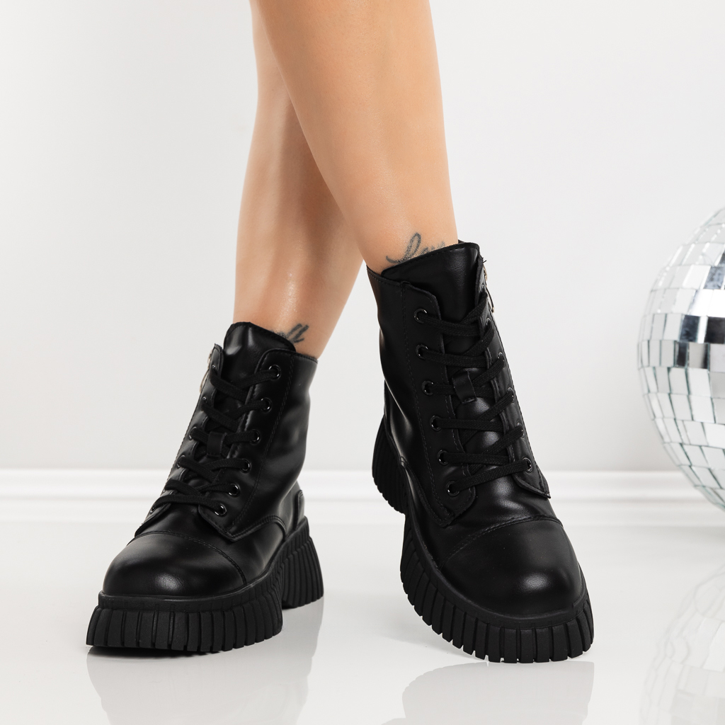 Ghete dama cu platforma negre din piele ecologica Nerida, 3 - Kalapod.net Ghete dama cu platforma negre din piele ecologica Nerida, 3 - Kalapod.net