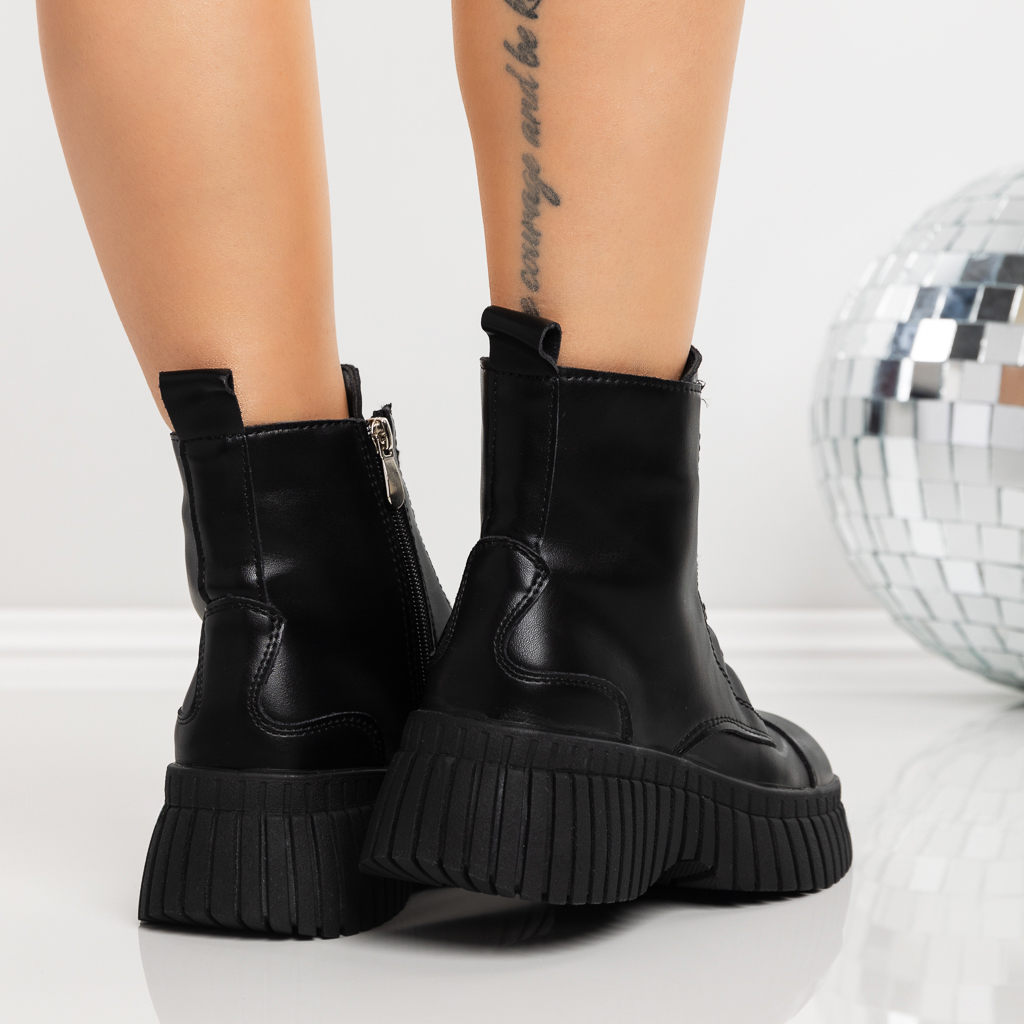 Ghete dama cu platforma negre din piele ecologica Nerida, 5 - Kalapod.net Ghete dama cu platforma negre din piele ecologica Nerida, 5 - Kalapod.net