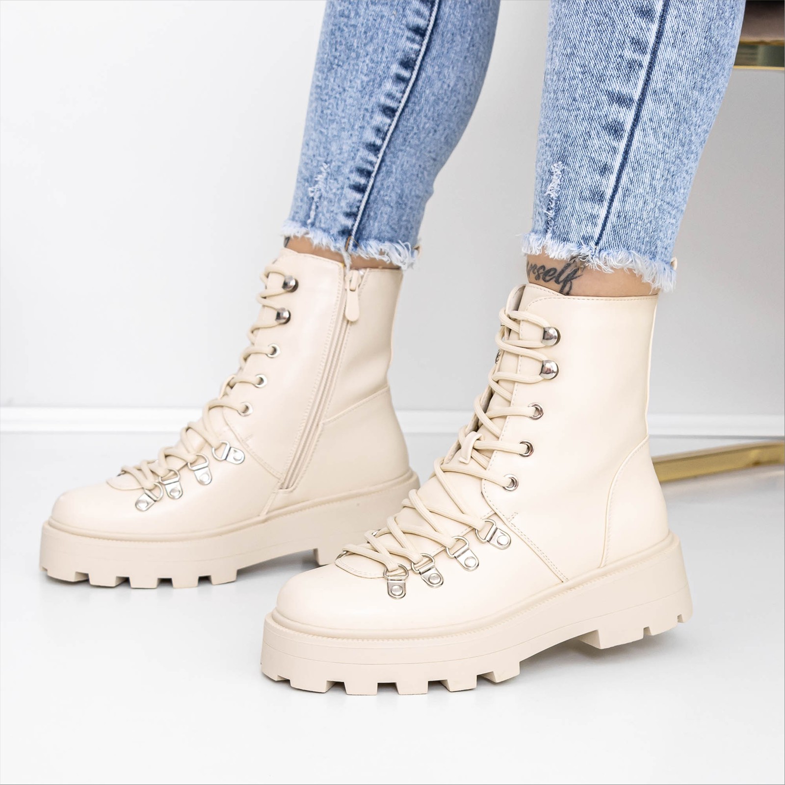 Ghete dama bej din piele ecologica Nevella - Kalapod.net Ghete dama bej din piele ecologica Nevella - Kalapod.net