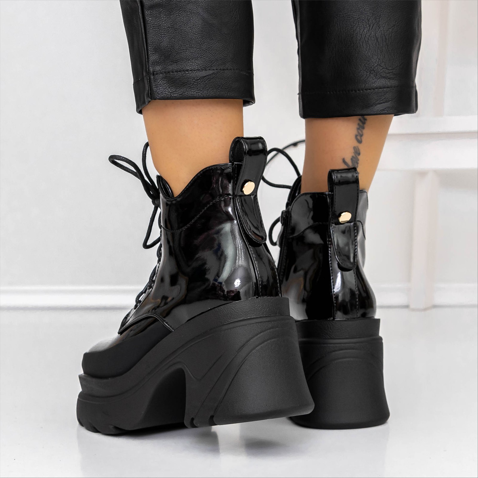 Ghete dama negre din piele ecologica Oceana, 5 - Kalapod.net Ghete dama negre din piele ecologica Oceana, 5 - Kalapod.net