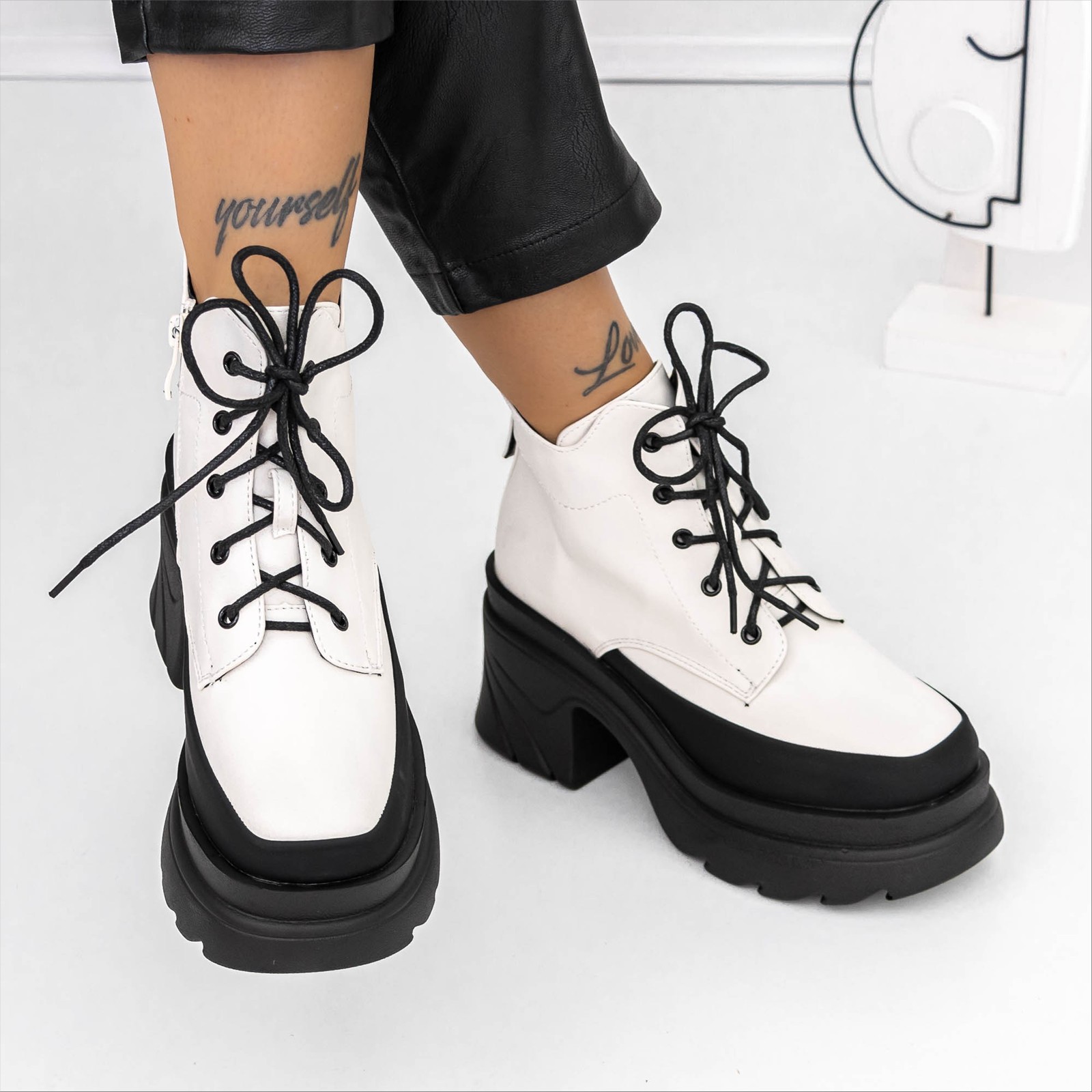 Ghete dama albe din material textil si piele ecologica Oceana, 3 - Kalapod.net Ghete dama albe din material textil si piele ecologica Oceana, 3 - Kalapod.net