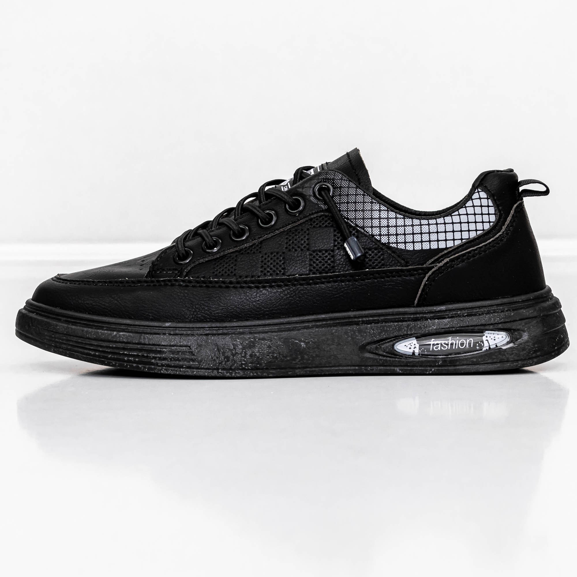 Pantofi sport barbati negri din piele ecologica Cassian - Kalapod.net Pantofi sport barbati negri din piele ecologica Cassian - Kalapod.net