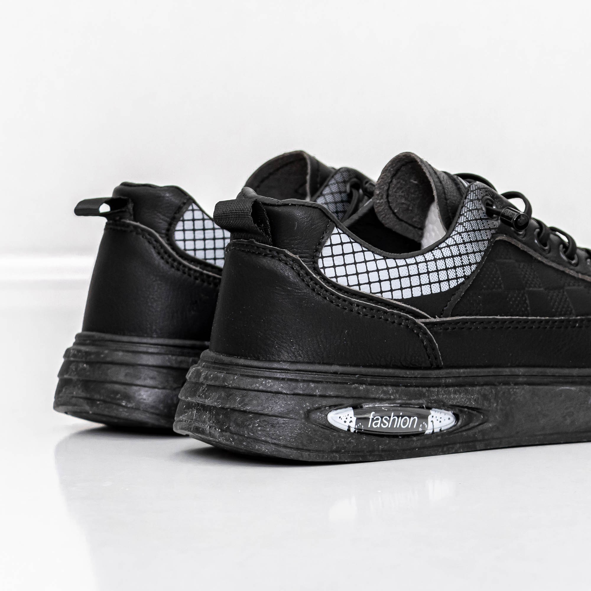 Pantofi sport barbati negri din piele ecologica Cassian, 4 - Kalapod.net Pantofi sport barbati negri din piele ecologica Cassian, 4 - Kalapod.net