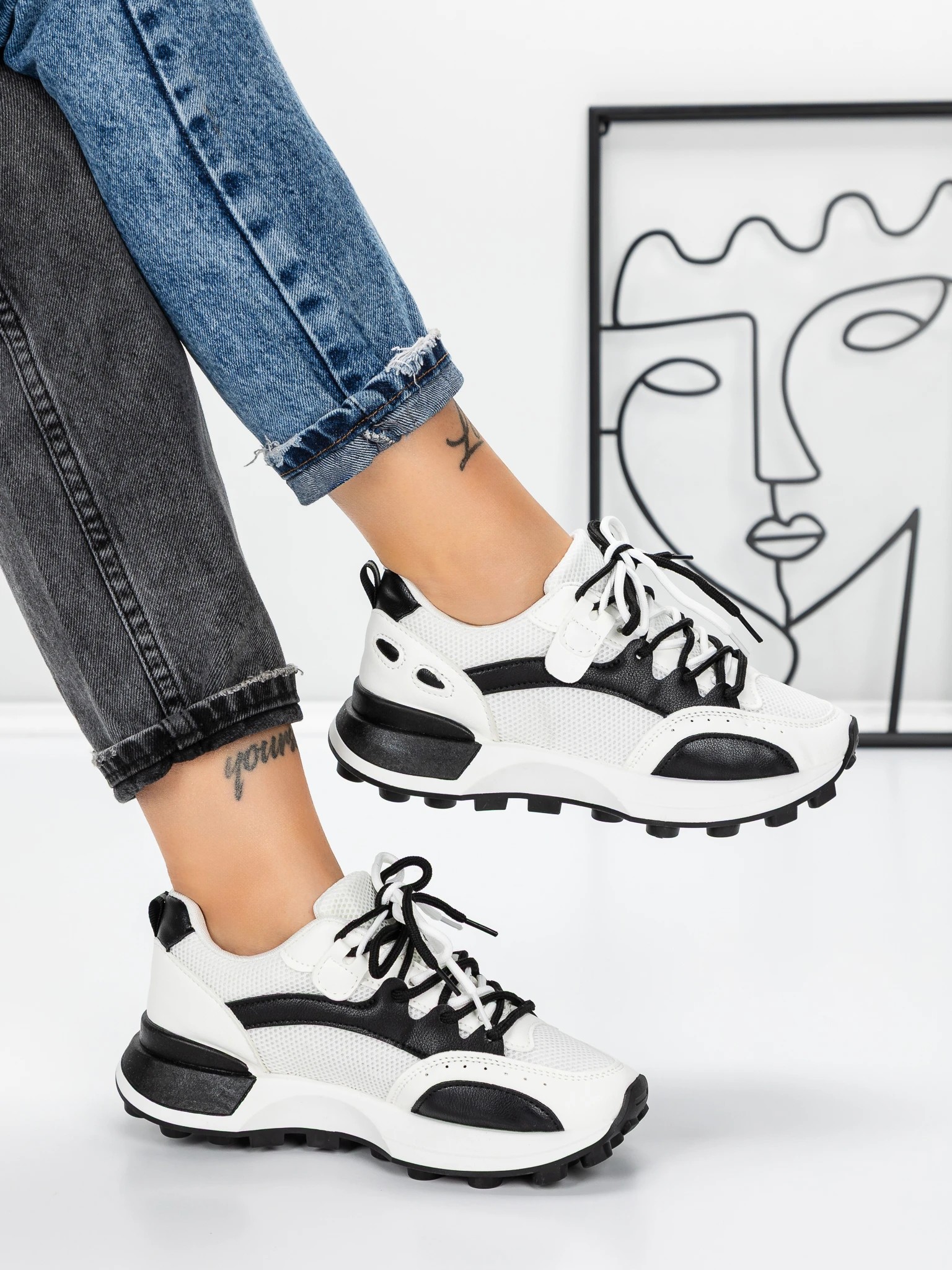 Pantofi sport dama alb cu negru din piele ecologica Mylara, 2 - Kalapod.net Pantofi sport dama alb cu negru din piele ecologica Mylara, 2 - Kalapod.net