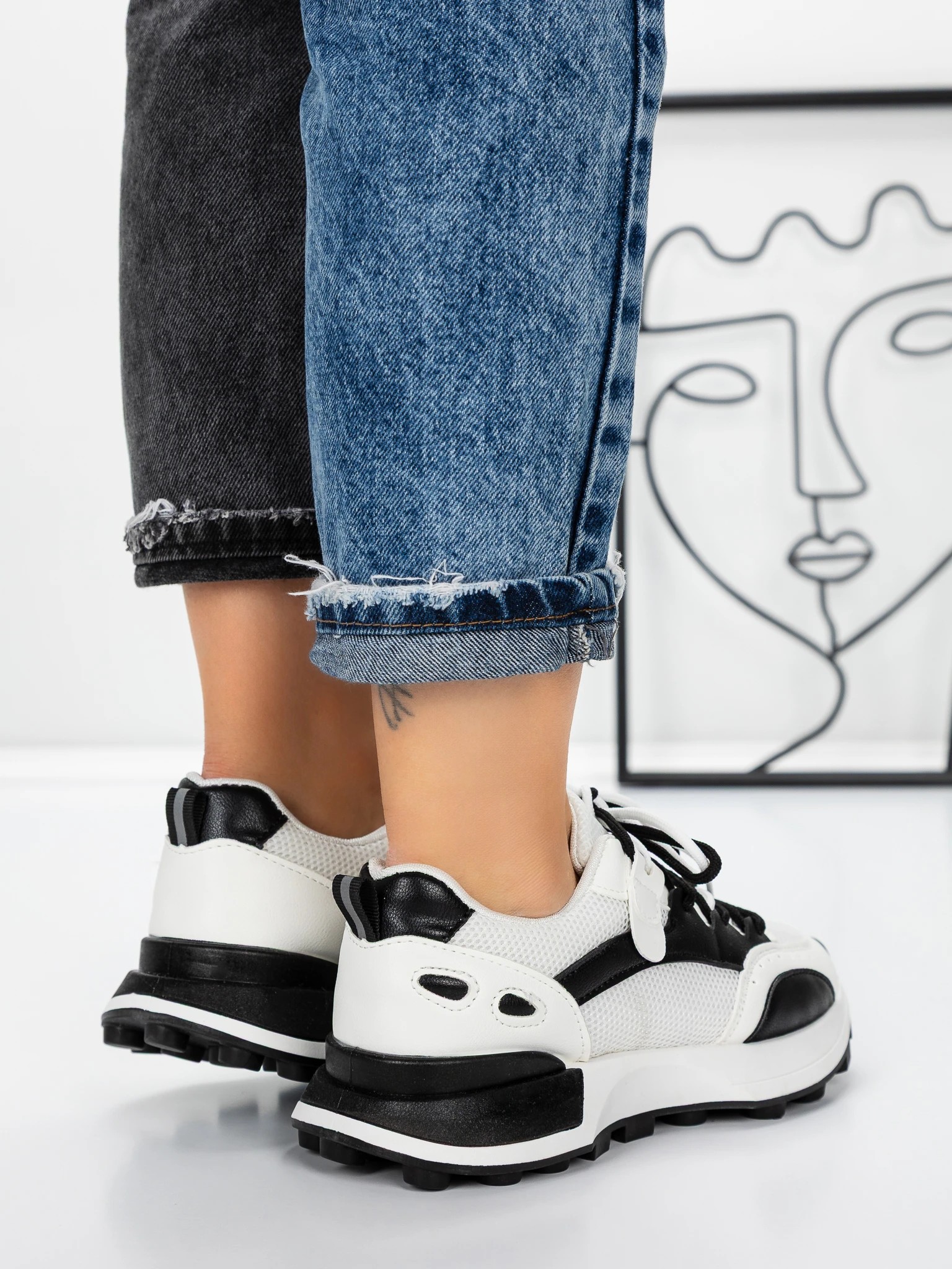 Pantofi sport dama alb cu negru din piele ecologica Mylara, 5 - Kalapod.net Pantofi sport dama alb cu negru din piele ecologica Mylara, 5 - Kalapod.net