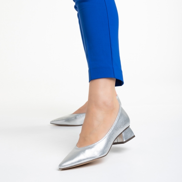 Pantofi dama argintii din material textil cu toc Ziva - Kalapod.net