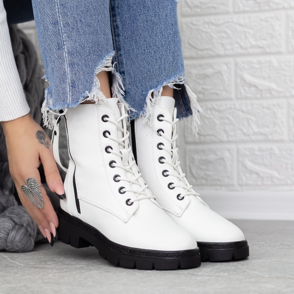 Ghete dama alb cu negru din piele ecologica Gisella - Kalapod.net