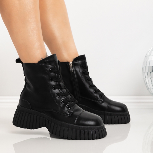 Ghete dama cu platforma negre din piele ecologica Nerida - Kalapod.net