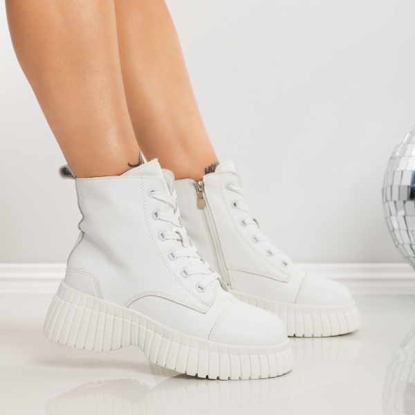 Ghete dama cu platforma albe din piele ecologica Nerida - Kalapod.net