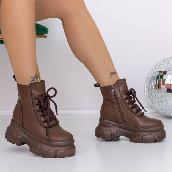 Ghete dama maro din piele ecologica Daksha - Kalapod.net