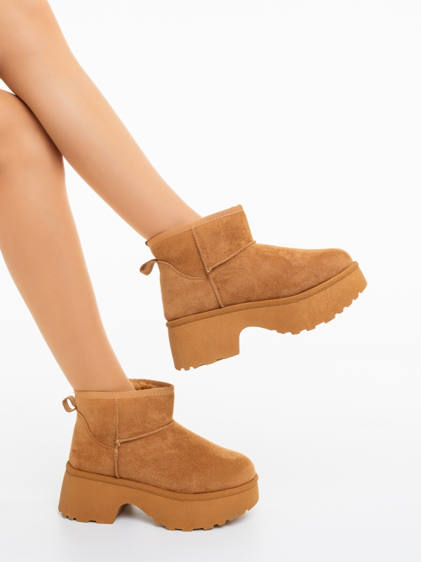 Ghete dama camel din material textil Divisha - Kalapod.net